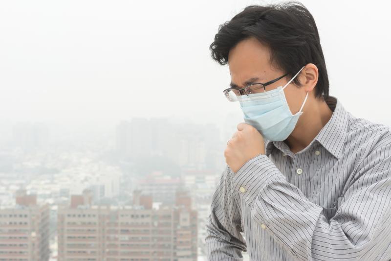 New research has linked exposure to fine particulate matter (PM2.5) to a worsening of dementia symptoms and an increase in th