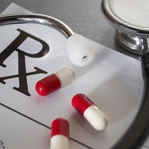 Rivaroxaban curbs MACE, major bleeding risks in AF patients with CAD, regardless of age