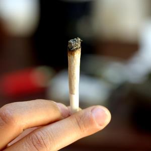 Cannabis abuse ups risks of erectile dysfunction, testosterone deficiency