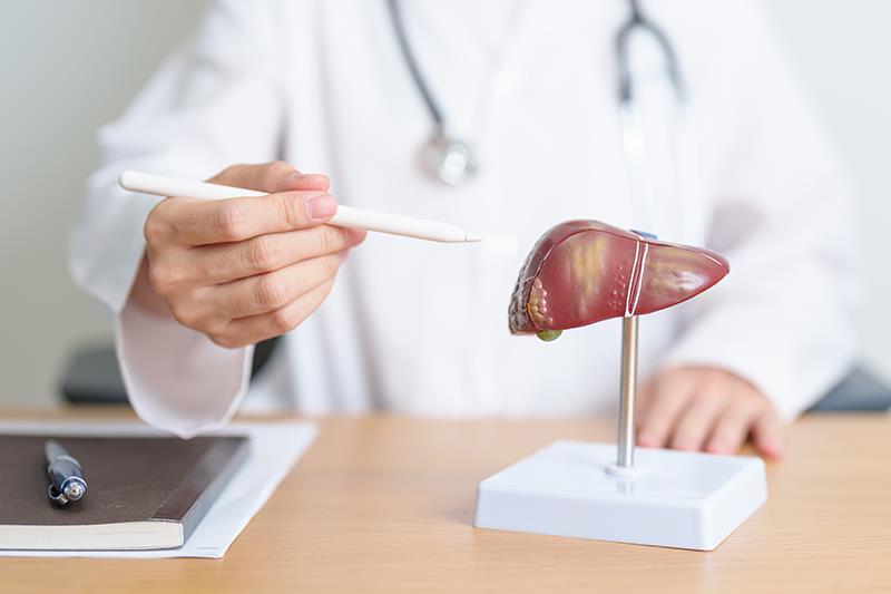 CDK4/6 inhibitor-induced liver injury common in breast cancer
