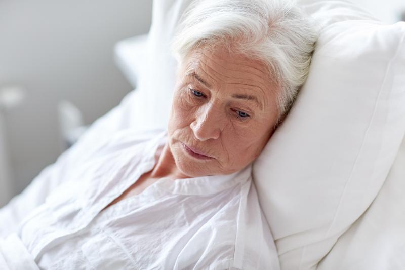 Discontinuing antipsychotics for delirium lowers risks of rehospitalization, mortality