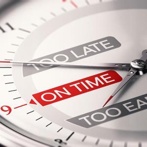 Ileostomy reversal after rectal cancer surgery: Does timing matter?