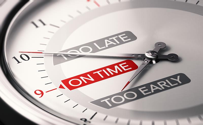 Ileostomy reversal after rectal cancer surgery: Does timing matter?
