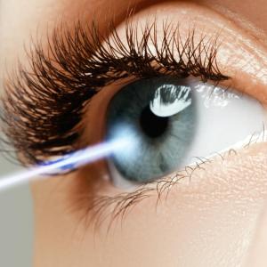 Initial vision, infiltrate size predict outcomes in microbial keratitis