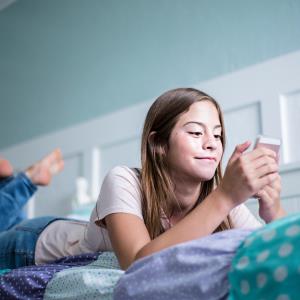 Sleep duration mediates link between screen time in late childhood and depression