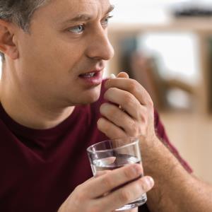 Vancomycin 50-mg/kg dosage helps achieve target AUCf24h